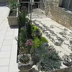 Shell Bay Apartment *