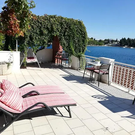 Shell Bay Apartment *